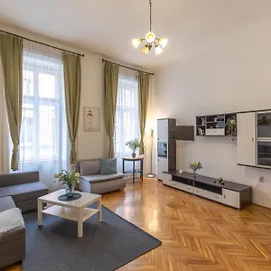 https://raday-corner-apartment.inbudapesthotels.com